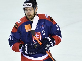 Slovenský obranca robil čo mohol, no svojmu zamestnávateľovi k výhre na ľade Magnitogorska pomôcť nedokázal.