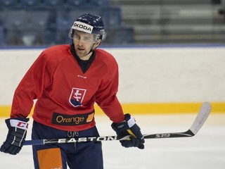 Dominik Graňák si v tomto súťažnom ročníku prvý raz oblečie národný dres. Zatiaľ v prípravnom kempe.
