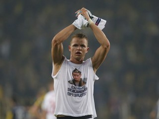 Tarasov so svojim kontroverzným tričkom.
