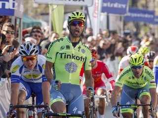 Bennati (v popredí) mal na domácej klasike Miláno - San Remo nepríjemný pád.