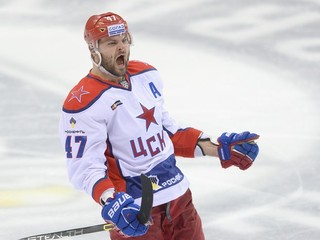 Alexander Radulov je jednou z najväčších hviezd KHL.
