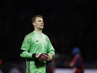 Manuel Neuer proti Taliansku nenastúpi pre žalúdočné problémy.