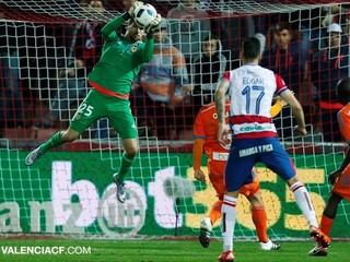 Futbalisti Valencie nemali v osemfinále pohára ani najmenšie problémy.