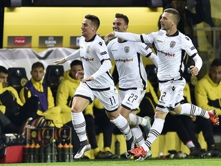 Mak (vľavo) patrí v tíme PAOK-u medzi kľúčových hráčov.