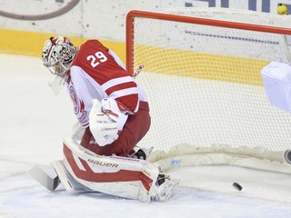 Viťaz Čechov inkasoval na ľade Novokuznecku dva góly. Keďže strelil o jeden viac, vybojoval všetky tri body.