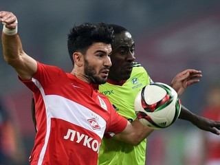 Tasci zostáva naďalej hráčom moskovského Spartaka, do Mníchova prichádza zatiaľ len na hosťovanie.