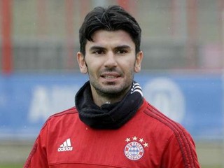 Zranil sa na tréningu. Nová posila Bayernu má podozrenie na otras mozgu