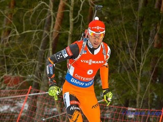 Biatlon-SP: Kazár skončil v pretekoch s hromadným štartom desiaty