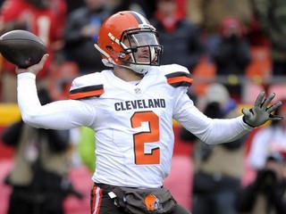 Johnnyho Manziela vyšetruje polícia okrem iného aj pre podozrenie z domáceho násilia.