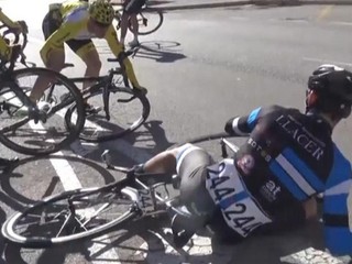 Proti uragánu nemali šancu. Cyklistov skoro odfúklo