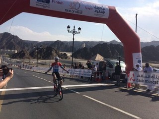 Vyhral po sólovej jazde. Jungels vyhral prvú etapu Okolo Ománu