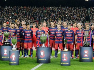 Futbalisti FC Barcelona remizovali s Espanyolom.