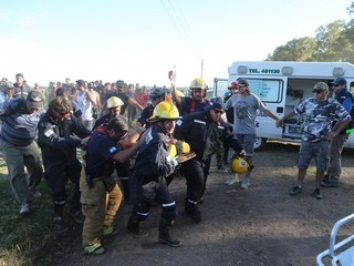 Štyria ľudia sa pri nehode čínskej pretekárky zranili ťažko.