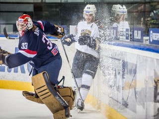 Barry Brust je veľkou oporou bratislavského tímu.