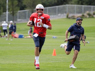 Quarterback New England Patriots Tom Brady počas tréningu pred novou sezónou NFL.