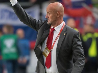 Tréner Marco Rossi v zápase proti Slovensku.
