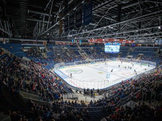 Na zápas Slovana proti Novým Zámkom prišlo 3871 divákov.