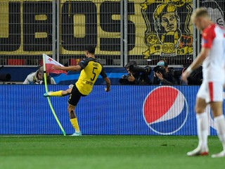Momentka zo zápasu Slavia Praha - Borussia Dortmund.