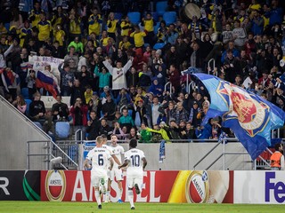 Slovan si upevnil prvenstvo, futbalisti DAC doma zaváhali