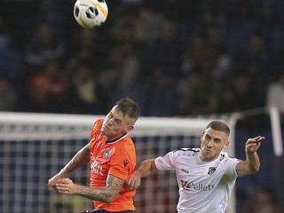 Martin Škrtel (vľavo) v drese Istanbul Basaksehir.