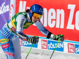 Petra Vlhová po príchode do cieľa v druhom kole prvých pretekov novej sezóny.