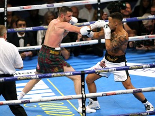 Josh Taylor (vľavo) a Regis Prograis.