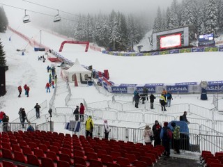 Cieľová časť pretekov Svetového pohára v alpskom lyžovaní žien v Jasnej v roku 2016.