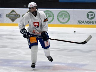 Najlepšia hokejistka Slovenska Nicol Čupková sa už teší na zápasy na domácom ľade.