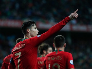 Cristiano Ronaldo v zápase B-skupiny kvalifikácie na EURO 2020 Portugalsko - Litva.