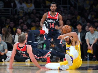 LA Lakers po desiatom triumfe za sebou vedie súťaž, Dončič dosiahol kariérne maximum