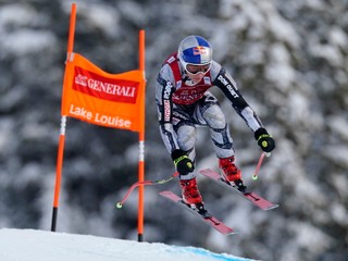 Ester Ledecká počas zjazdu v Lake Louise.