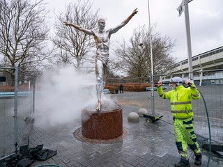 Ibrahimovič podporil konkurentov, v Malmö si to odnáša jeho socha