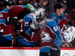 Čech Kaut dostal takúto pochvalu za svoj prvý gól v NHL.