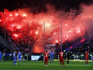 Sektor hostí počas zápasu TSG 1899 Hoffenheim - Bayern Mníchov.