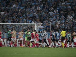 Zápas Allegre proti Internacional.