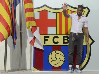 Alex Song.