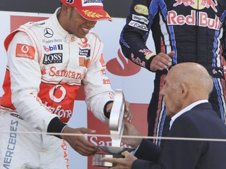 Stirling Moss (vpravo).