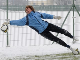 Bývalý slovenský futbalista má koronavírus: Rakúšania sa o nás nechceli starať
