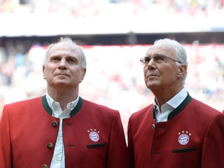 Franz Beckenbauer (vpravo) a Uli Höness.