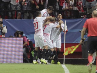 Futbalisti FC Sevilla - ilustračná fotografia.