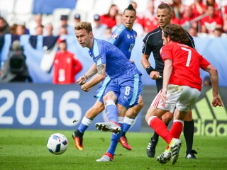 Ondrej Duda v zápase Slovensko - Wales na ME vo futbale 2016.