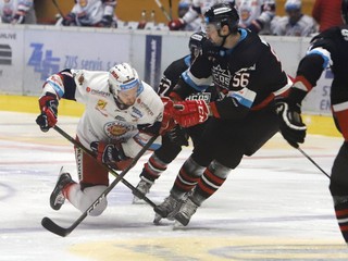 Ben Betker (vľavo) bol druhým najproduktívnejším obrancom Zvolena.