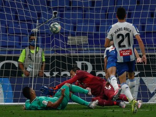Momentka zo zápasu Espanyol - Real Madrid.