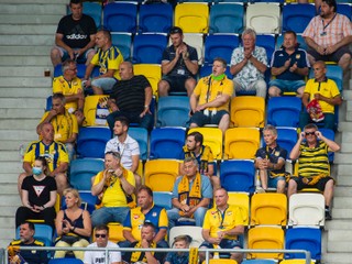 Fanúšikovia Dunajskej Stredy.