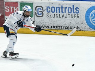 V drese Nitry zažil extraligový debut len 15-ročný Ondrej Molnár.