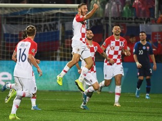 Futbalisti Chorvátska v zápase proti Slovensku.