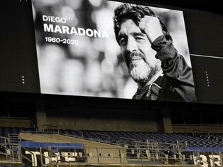 Diego spáchal samovraždu, tvrdí Maradonov lekár
