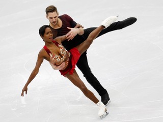 Francúzska dvojica Vanessa Jamesová a Morgan Cipres.