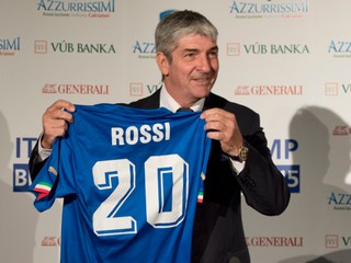 Bývalý taliansky futbalista Paolo Rossi pri návšteve Slovenska v roku 2015.