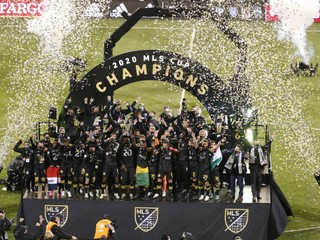 Radosť hráčov tímu Columbus Crew po zisku MLS Cup za rok 2020.